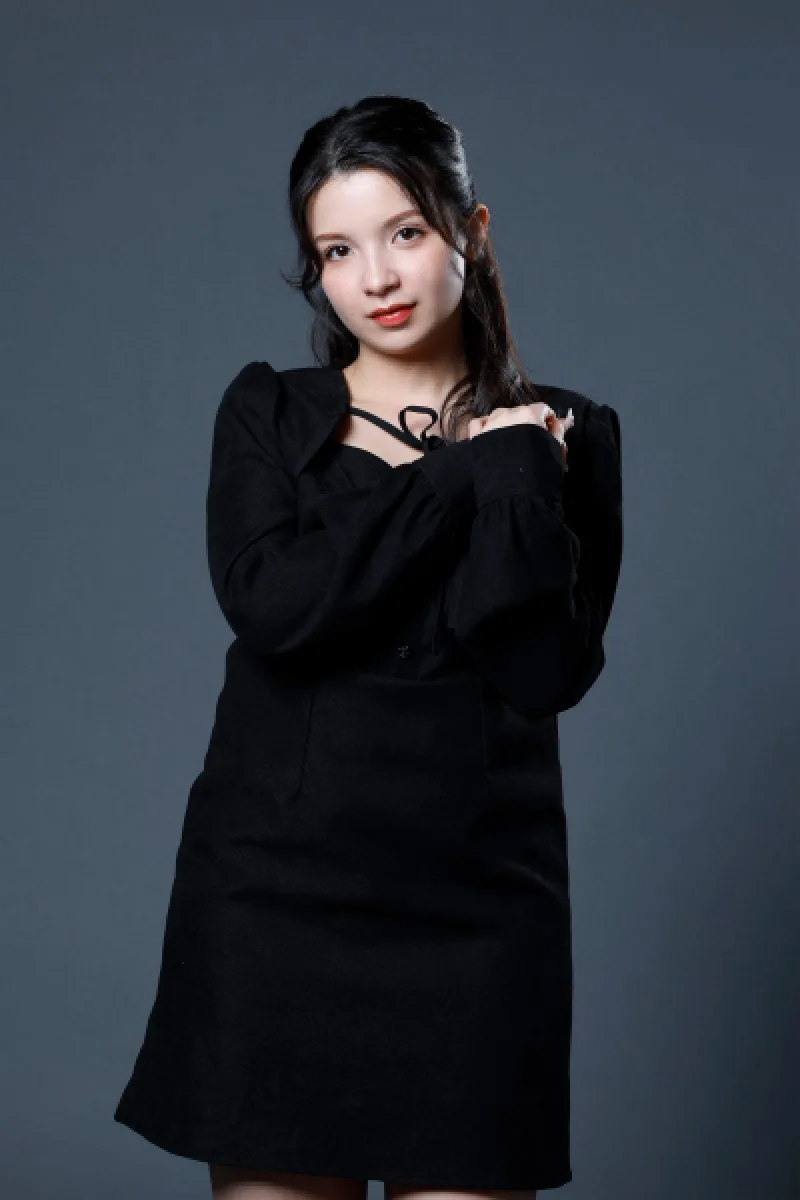 彩紋 めい
